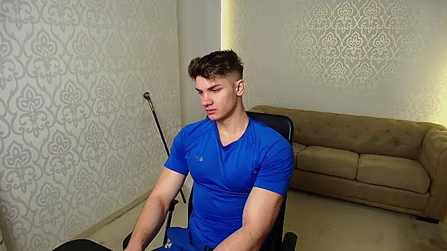 MaxKaiden online show from November 20, 5:52 am