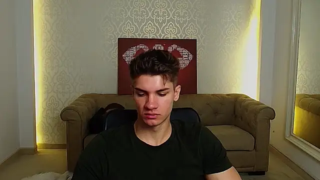 MaxKaiden online show from September 13, 4:45 am