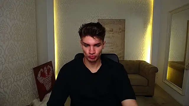 MaxKaiden online show from October 2, 4:27 am