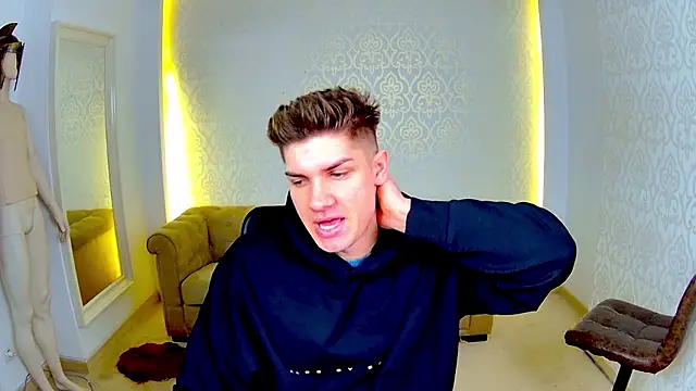 MaxKaiden online show from February 17, 5:16 am