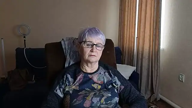Sandra Snowflake online show from April 10, 4:08 am