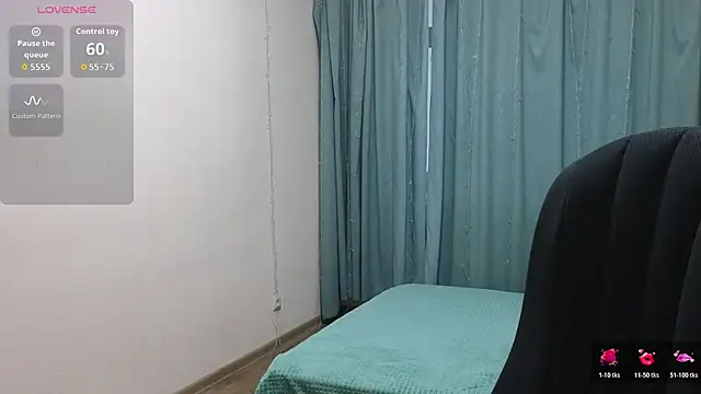 Snapshot of Sandra_Snowflake chatting on November 29, 12:05 pm Sandra Snowflake online show from November 29, 12:05 pm