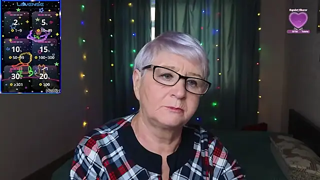 Sandra Snowflake online show from October 1, 1:59 pm