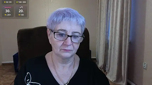 Snapshot of Sandra_Snowflake chatting on January 13, 5:11 am Sandra Snowflake online show from January 13, 5:11 am