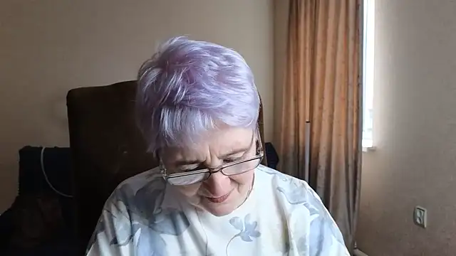 Sandra Snowflake online show from April 14, 3:55 am