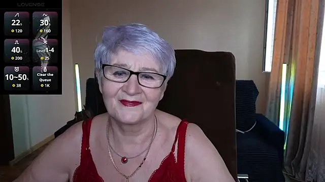 Sandra Snowflake online show from April 2, 12:01 pm