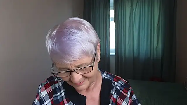 Sandra Snowflake online show from October 9, 11:55 am