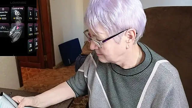 Sandra Snowflake online show from March 23, 4:01 am