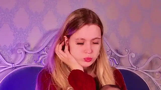 BECKI VRES online show from October 24, 8:52 pm