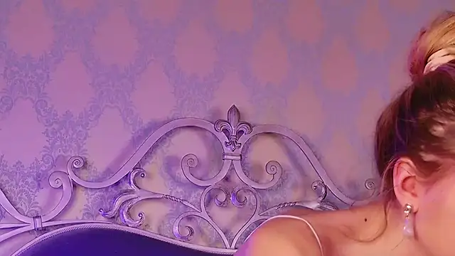 Snapshot of BECKI_VRES chatting on October 17, 8:54 pm BECKI VRES online show from October 17, 8:54 pm