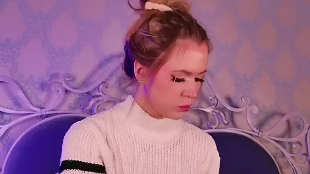 BECKI VRES online show from October 21, 8:41 pm