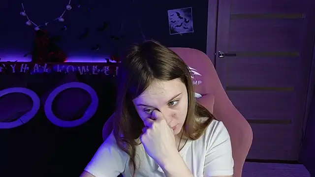 Dyna bae online show from October 31, 2:08 am