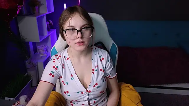 Dyna bae online show from March 2, 8:05 am