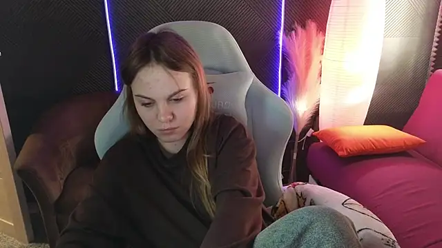 Dyna bae online show from September 19, 1:42 am