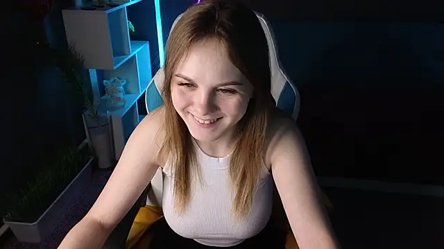 Dyna bae online show from March 15, 11:19 am