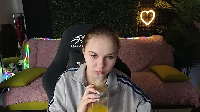 Dyna bae online show from September 14, 1:50 am