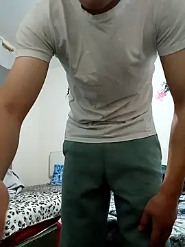 Snapshot of Eusuntnoulgigolo chatting on March 2, 3:19 pm Eusuntnoulgigolo online show from March 2, 3:19 pm