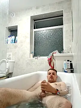 Snapshot of Eusuntnoulgigolo chatting on September 10, 7:24 pm Eusuntnoulgigolo online show from September 10, 7:24 pm