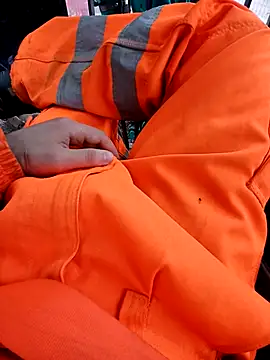 Eusuntnoulgigolo online show from February 9, 9:18 am