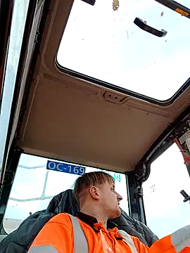 Eusuntnoulgigolo online show from April 16, 12:39 pm