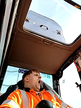 Eusuntnoulgigolo online show from April 9, 7:47 am