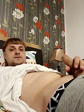 Snapshot of Eusuntnoulgigolo chatting on May 4, 7:50 pm Eusuntnoulgigolo online show from May 4, 7:50 pm