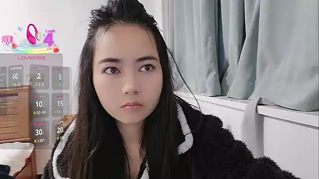 Snapshot of Lucy-xixi chatting on March 2, 5:19 am Lucy-xixi online show from March 2, 5:19 am