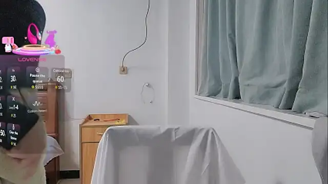 Snapshot of Lucy-xixi chatting on February 26, 5:07 am Lucy-xixi online show from February 26, 5:07 am