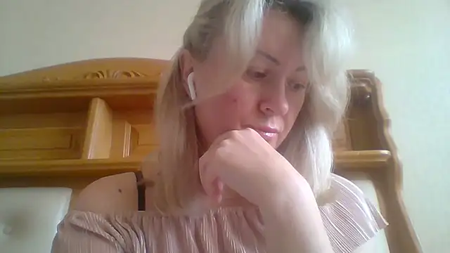 Mary888x online show from February 17, 6:31 am