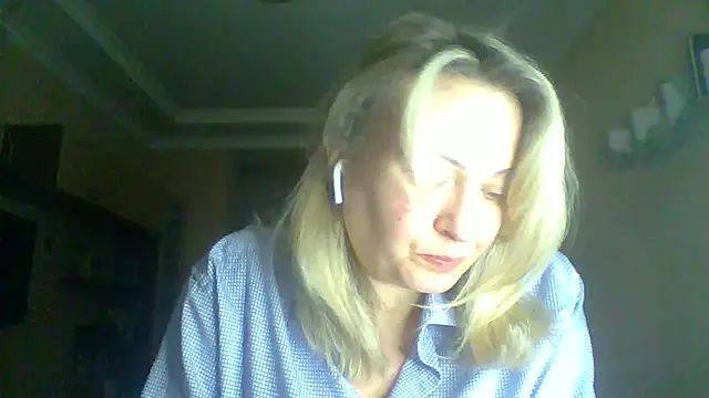 Mary888x online show from March 4, 6:29 pm