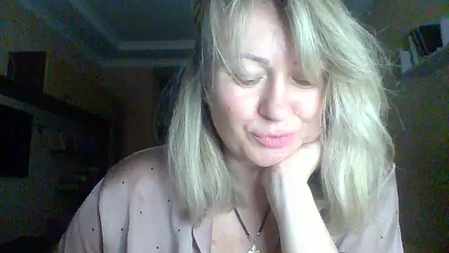 Snapshot of Mary888x chatting on February 1, 4:49 pm Mary888x online show from February 1, 4:49 pm