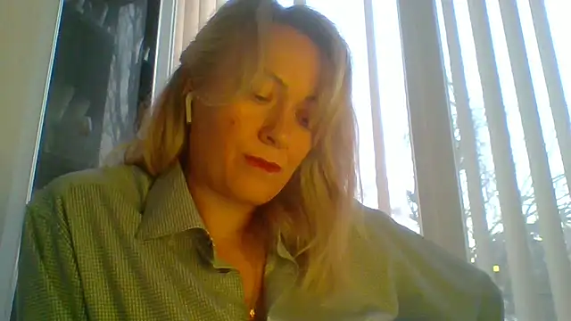 Mary888x online show from February 25, 3:31 pm