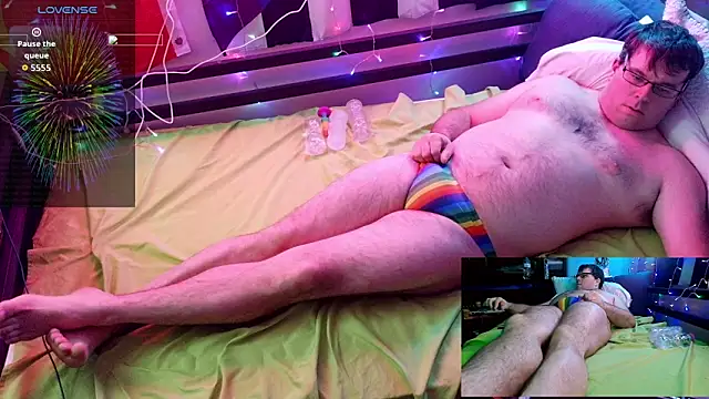 Snapshot of cumfun110 chatting on December 4, 12:42 am cumfun110 online show from December 4, 12:42 am