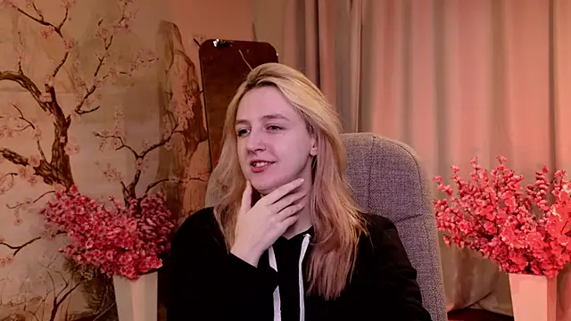 aishiro online show from November 24, 6:02 am