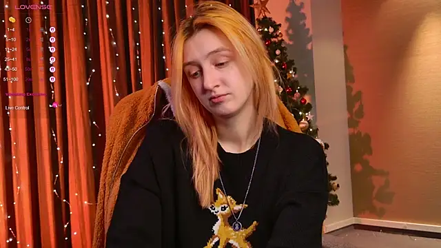 aishiro online show from December 21, 1:24 pm