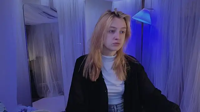 aishiro online show from November 25, 5:30 am