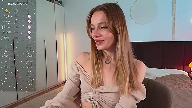 LunaticaBae online show from October 19, 2:58 am