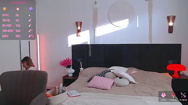 LunaticaBae online show from February 20, 3:14 am