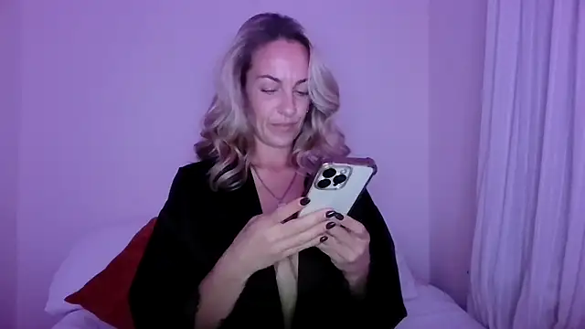 Edenfox- online show from October 10, 9:15 pm