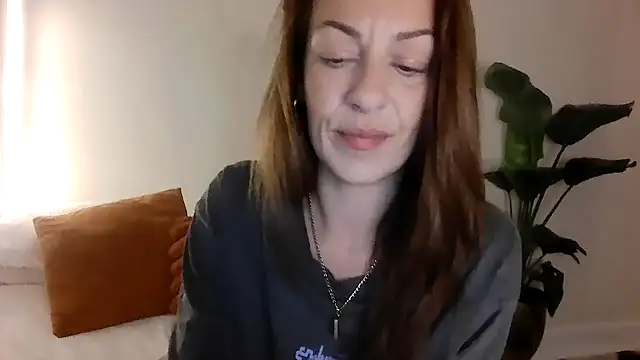 Edenfox- online show from March 6, 9:54 pm