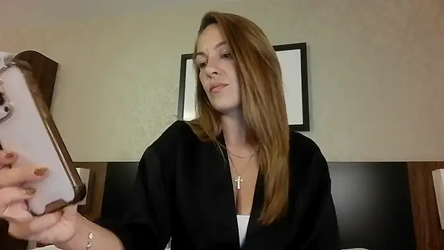 Edenfox- online show from May 8, 9:18 pm