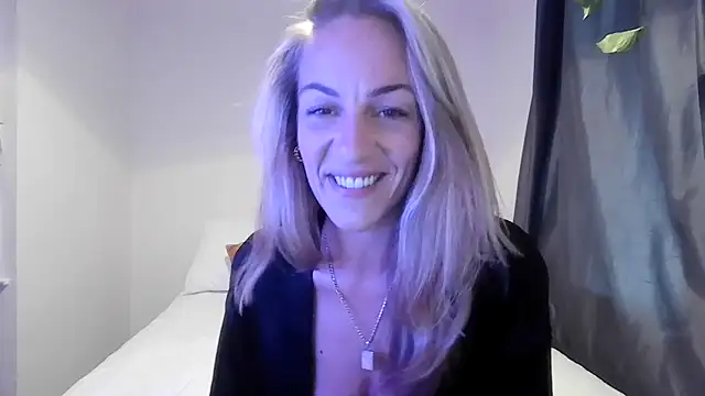 Edenfox- online show from September 28, 5:09 pm