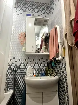 Snapshot of Veronicavirus chatting on October 1, 8:30 am Veronicavirus online show from October 1, 8:30 am