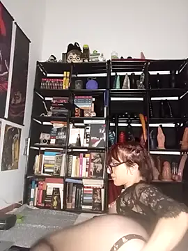 MirianaB online show from December 16, 7:51 pm
