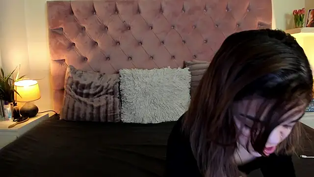 MaiaMini online show from March 6, 8:37 pm