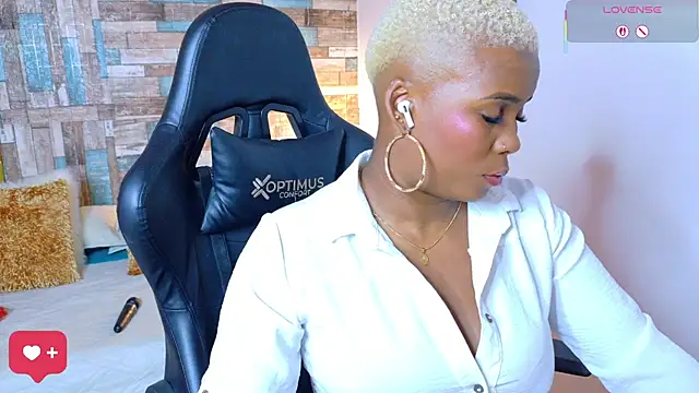 DashaSousaa online show from April 9, 1:18 am