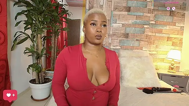 DashaSousaa online show from April 13, 1:26 pm