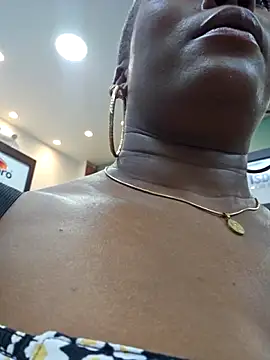 DashaSousaa online show from March 18, 4:41 pm