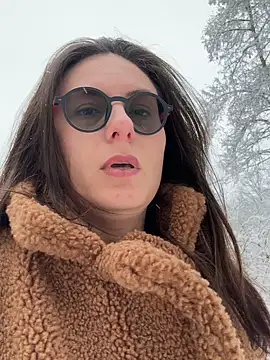 Snapshot of AvaFlowers6 chatting on January 10, 10:10 am AvaFlowers6 online show from January 10, 10:10 am