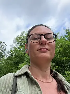 AvaFlowers6 online show from June 1, 8:03 am